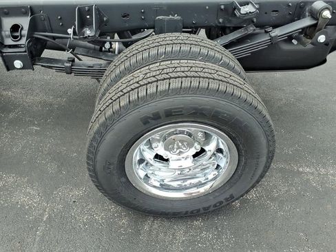 New 2026 RAM 3500 Tradesman w/ Chrome Appearance Group A AWD/4WD image 9