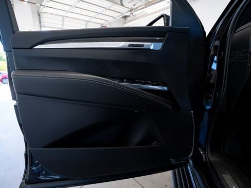 Used 2025 Cadillac Escalade V image 24