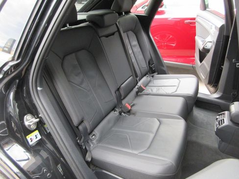 Used 2020 Audi Q3 2.0T Premium Plus image 21