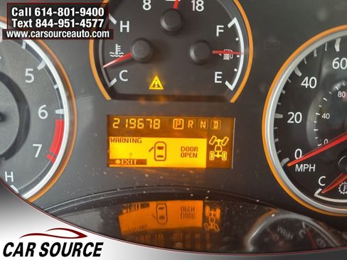 Used 2008 Nissan Titan SE image 13