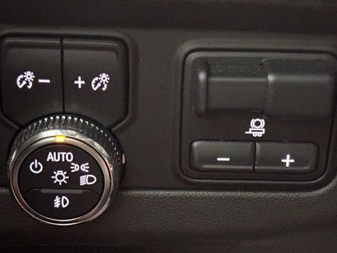 Used 2023 GMC Yukon Denali Ultimate AWD/4WD image 33