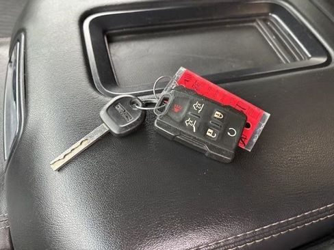 Used 2019 GMC Yukon SLE w/ SLE Value Package image 51