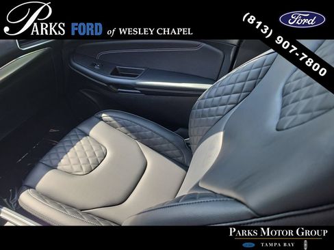 Certified 2024 Ford Edge Titanium AWD/4WD image 14