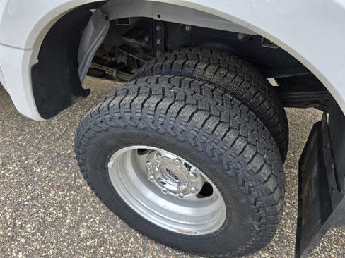 Used 2023 Ford F350 Lariat image 39