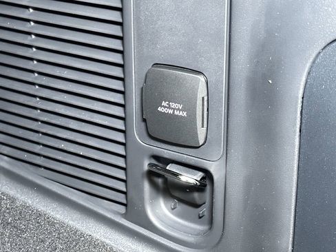 New 2026 Ford Expedition Tremor image 17