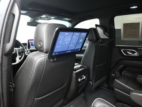 Used 2021 GMC Yukon XL SLT w/ SLT Premium Package RWD image 16