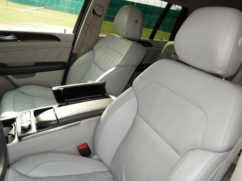 Used 2015 Mercedes-Benz GL 450 4MATIC 4dr GL 450 image 16