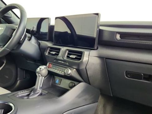 Used 2025 Ford Mustang GT RWD image 25