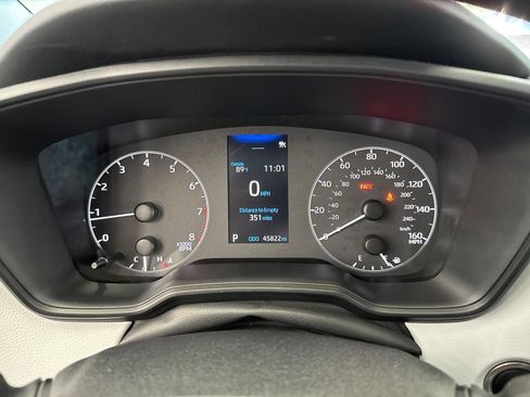 Certified 2025 Toyota Corolla SE FWD image 16