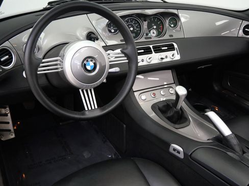 Used 2002 BMW Z8 RWD image 34