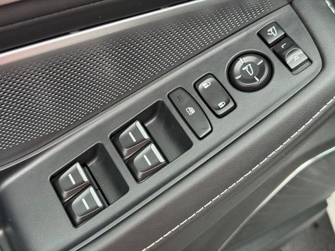 Certified 2026 Acura MDX SH-AWD w/ Technology Package image 11
