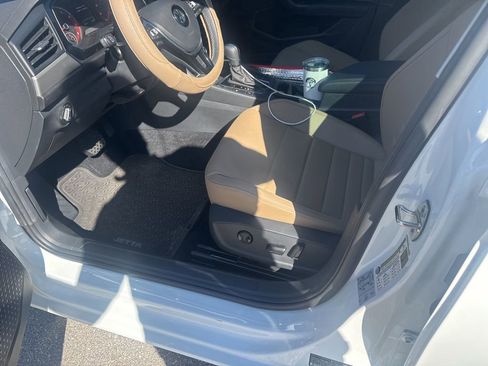 Used 2021 Volkswagen Jetta image 26