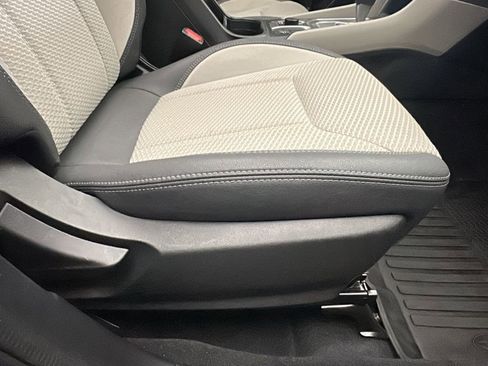 Used 2022 Subaru Forester Premium image 17