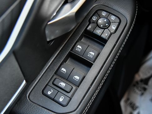 Used 2025 RAM 2500 Big Horn image 37