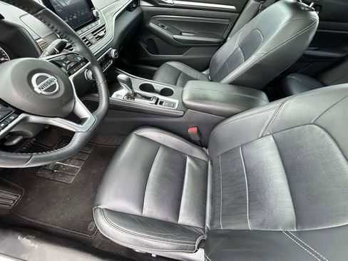 Used 2019 Nissan Altima 2.5 Platinum FWD image 10