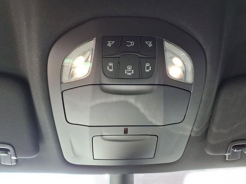 New 2026 Chrysler Pacifica Select AWD/4WD image 20