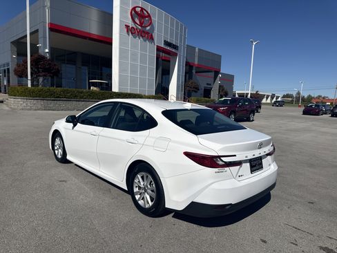 Certified 2025 Toyota Camry LE image 6