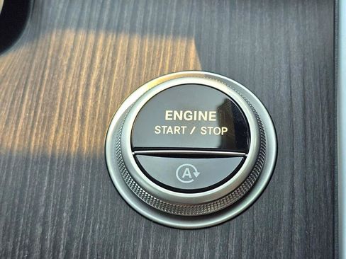 New 2026 Mercedes-Benz C 300 4MATIC Sedan image 35