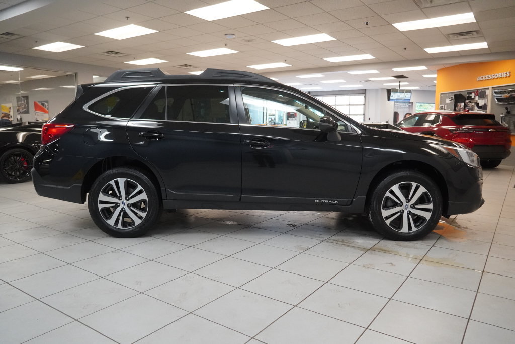 Used 2019 Subaru Outback 2.5i Limited AWD/4WD image 16