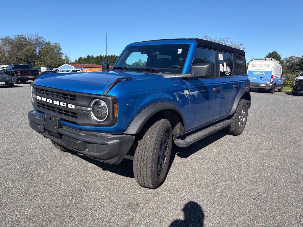 Used 2025 Ford Bronco Big Bend AWD/4WD image 3