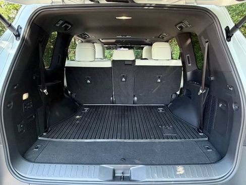 Certified 2025 Lexus LX 600 4WD w/ Appearance Package image 39