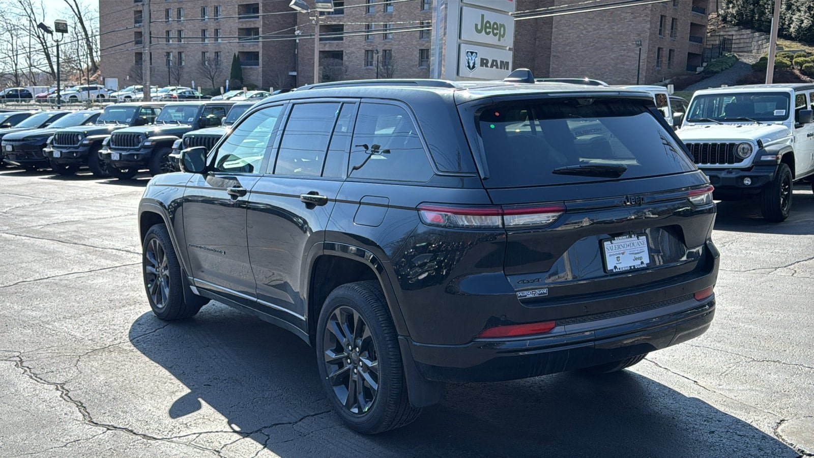 New 2026 Jeep Grand Cherokee Limited AWD/4WD image 8