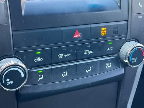 Used 2015 Toyota Camry SE image 20