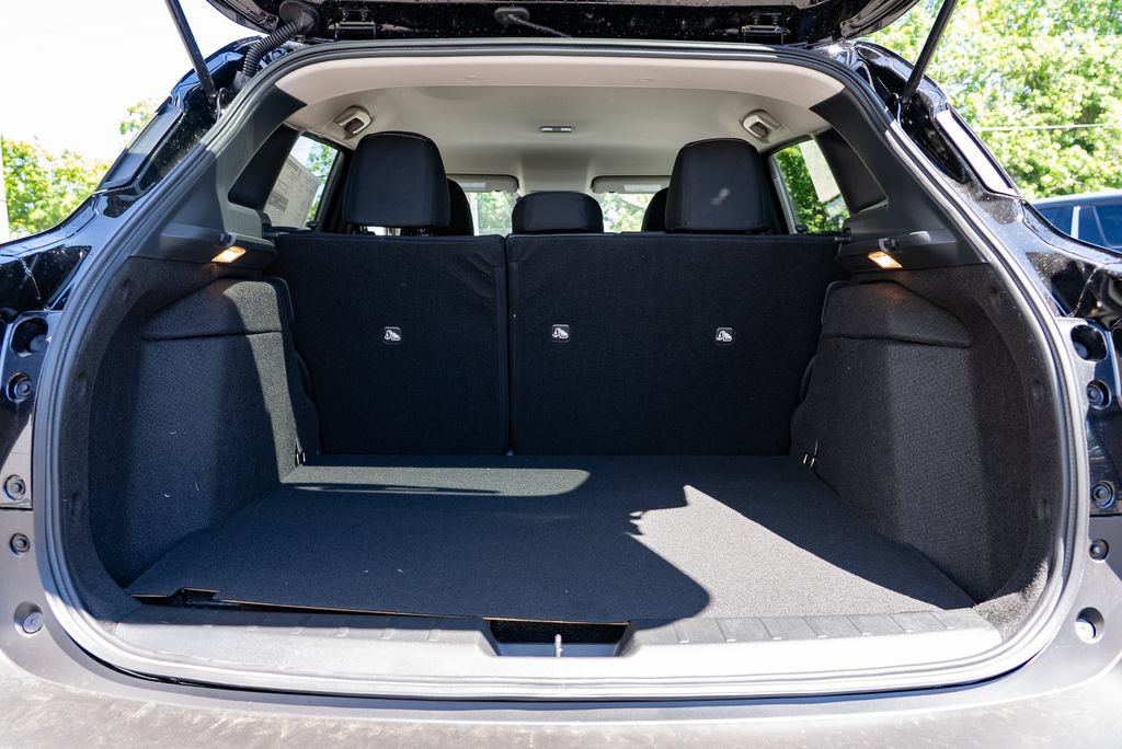 New 2026 Nissan Kicks SV AWD/4WD image 8