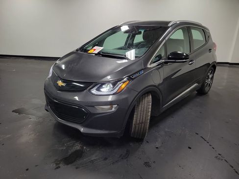 Used 2017 Chevrolet Bolt Premier w/ Driver Confidence II Package image 5