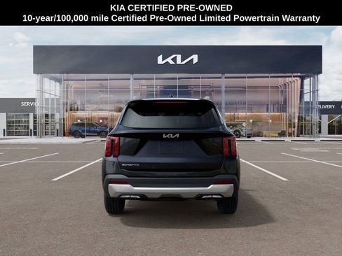 Certified 2025 Kia Sorento SX FWD image 5