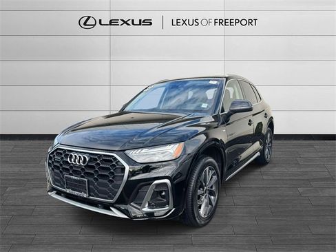 Used 2023 Audi Q5 2.0T Prestige w/ Prestige Package image 3