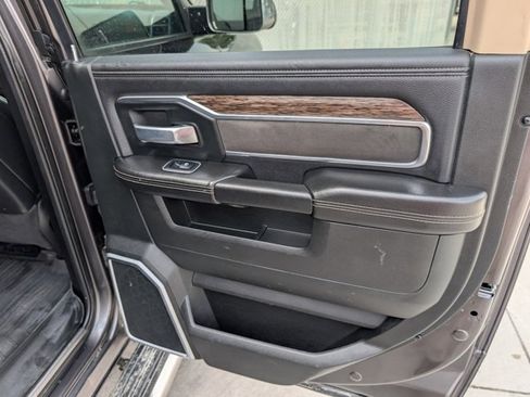 Used 2020 RAM 2500 Laramie image 32