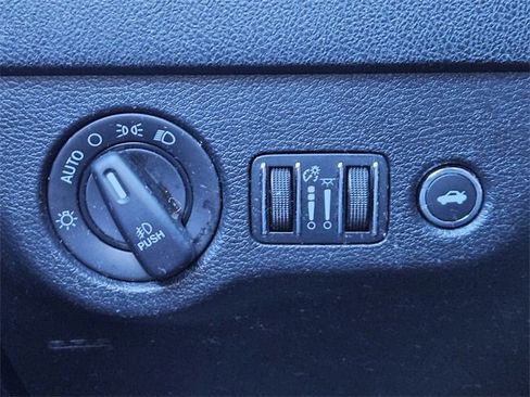 Used 2015 Dodge Charger R/T image 24