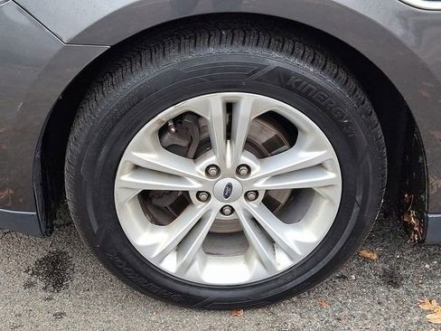 Used 2017 Ford Taurus SEL w/ Equipment Group 201A image 27