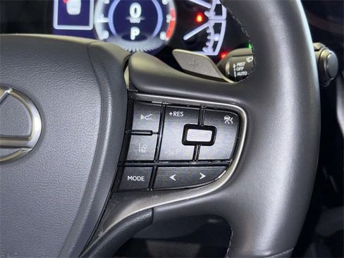 Used 2025 Lexus ES 350 Luxury w/ Technology Package image 32