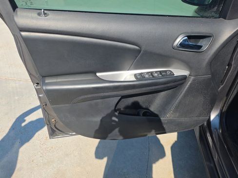 Used 2015 Dodge Journey American Value Package w/ Flexible Seating Group image 25