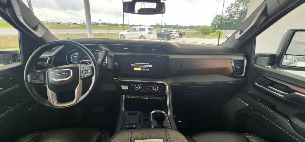 Used 2024 GMC Sierra 2500 Denali AWD/4WD image 22