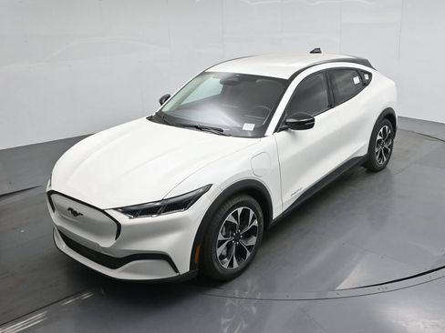 New 2026 Ford Mustang Mach-E Select RWD image 33