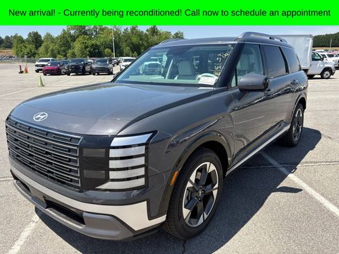 Used 2026 Hyundai Palisade Limited FWD image 8