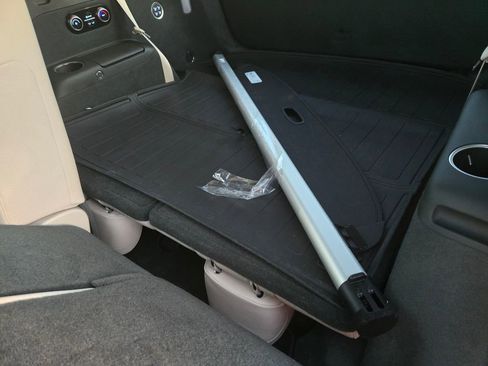 Used 2025 Genesis GV80 3.5T Advanced image 9