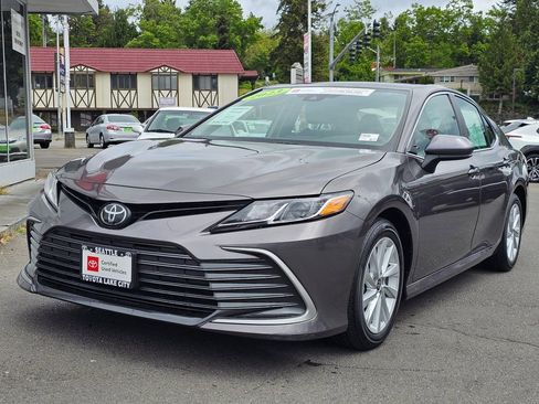 Certified 2023 Toyota Camry LE FWD image 36