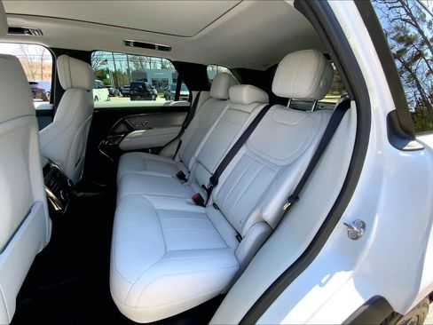 Used 2024 Land Rover Range Rover Sport SE image 20