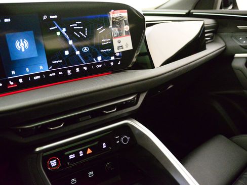 New 2025 Audi SQ5 Premium Plus image 25