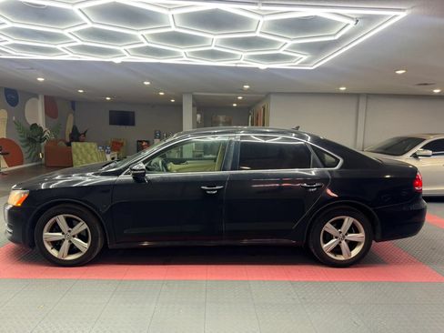 Used 2012 Volkswagen Passat 2.5 SE FWD image 4