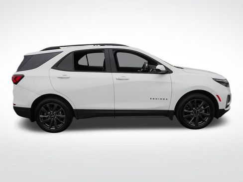 Used 2024 Chevrolet Equinox RS w/ LPO, Floor Liner Package FWD image 8