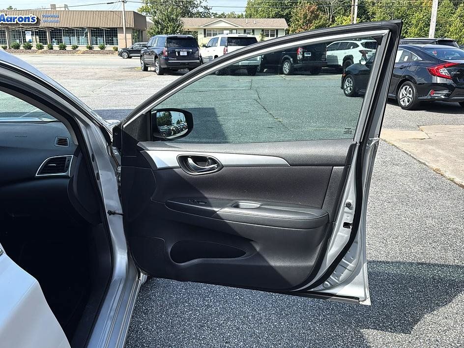 Used 2017 Nissan Sentra S FWD image 34