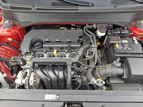 Used 2023 Hyundai Venue Limited FWD image 35