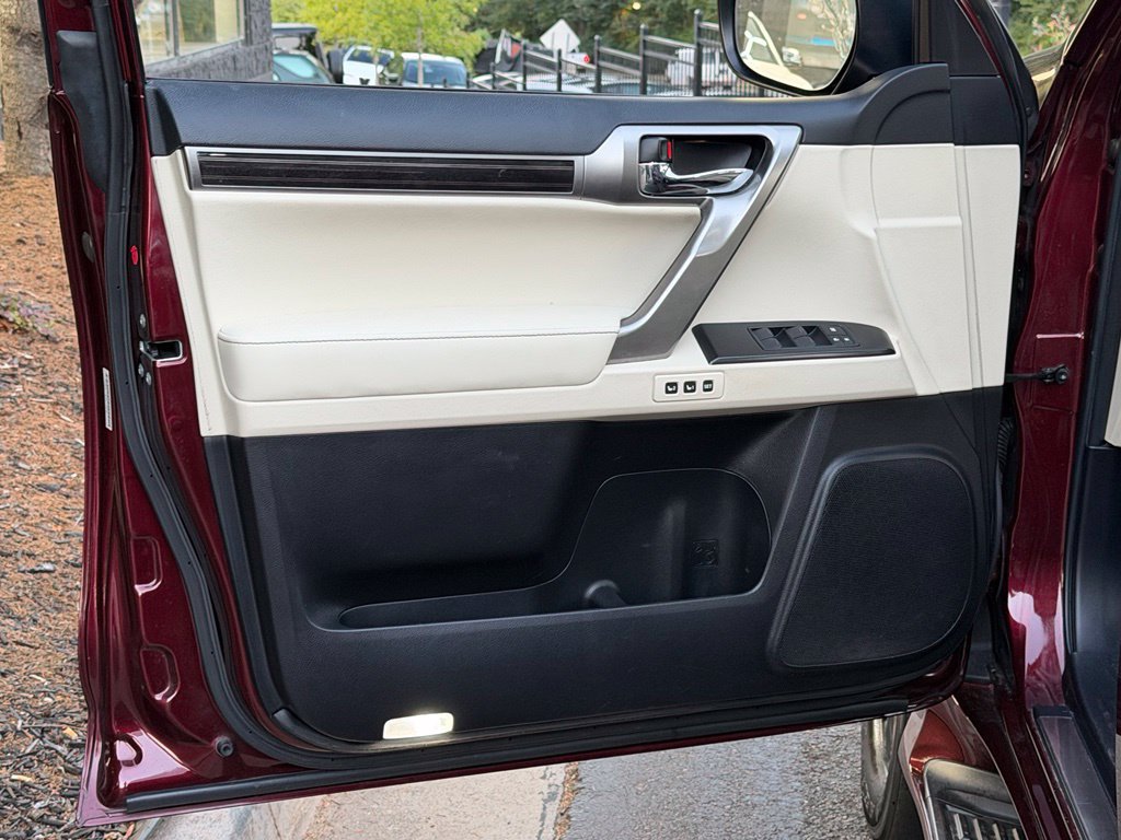 Used 2022 Lexus GX 460 Premium AWD/4WD image 29