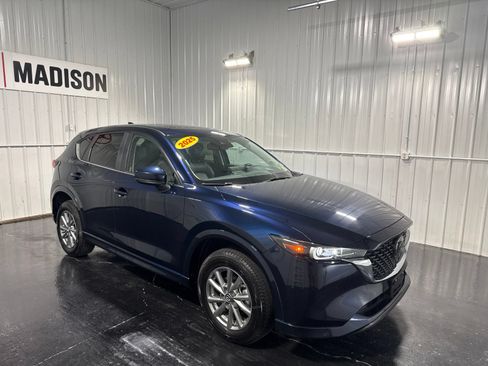 Used 2025 MAZDA CX-5 AWD 2.5 S w/ Preferred Package image 4