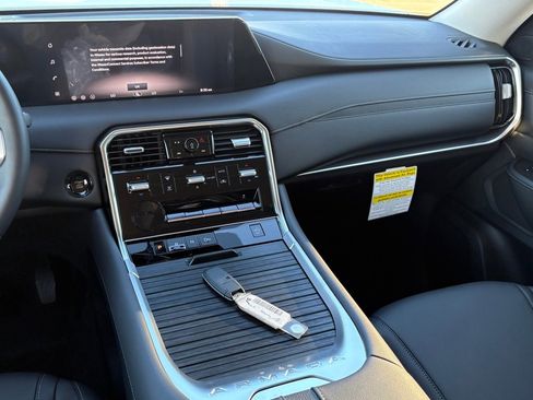 New 2026 Nissan Armada SV image 11